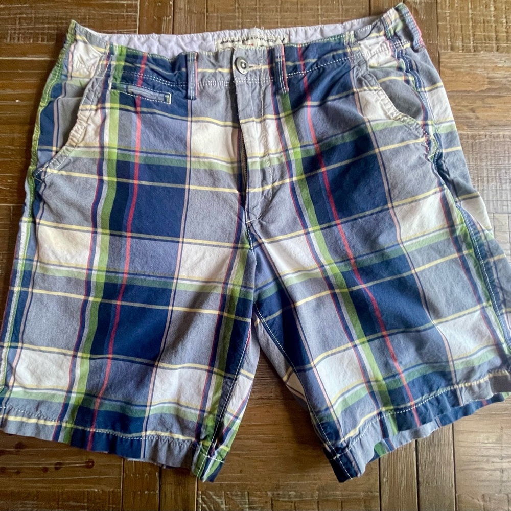 American Eagle men’s plaid classic length cotton shorts sz 33